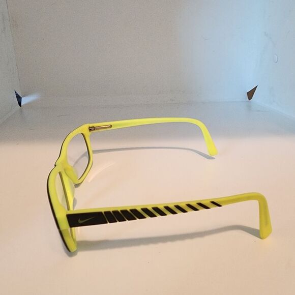 Nike Yellow & Black Prescription Glasses Frames, Case, & Cleaning Cloth - Picture 4 of 7